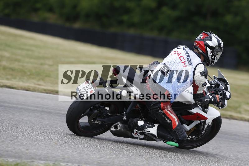 Archiv-2025/20 27.05.2025 FREERIDE Training ADR/Gruppe M/backside